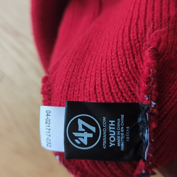 47 Brand. NBA Toronto Raptors. Youth Sized.   Pom Toque. - Picture 6 of 7